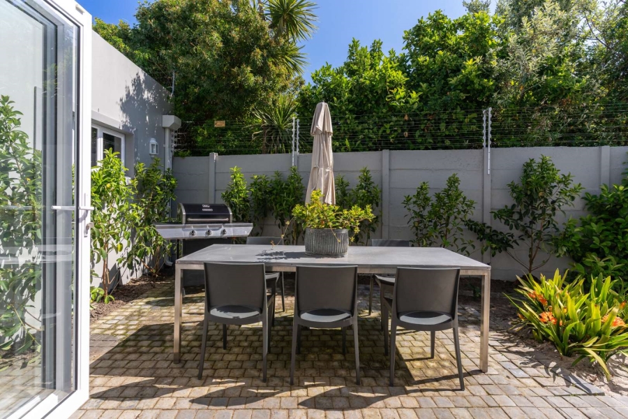 3 Bedroom Property for Sale in Constantia Western Cape